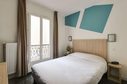 2-star Hotel Paris 16th · Rooms